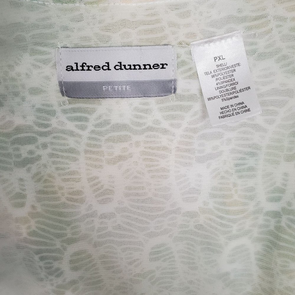 Alfred Dunner Petite Size PXL Blouse Textured Tropical Palm Print Green V-notch - Picture 5 of 6